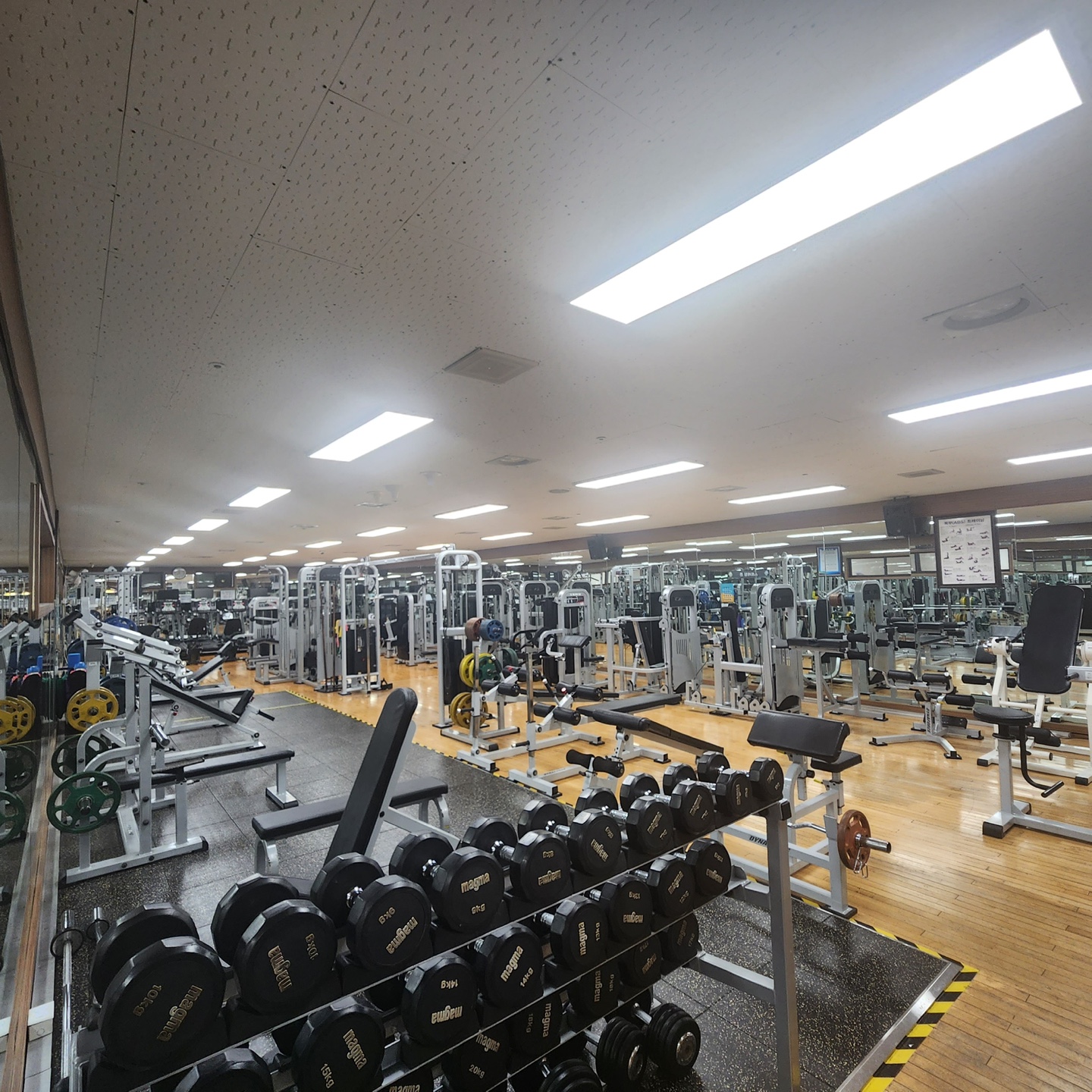 지하1층 헬스장의 내부 전경 1