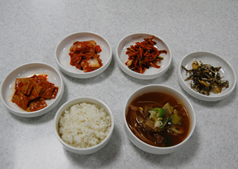 소고기국정식 차림 사진