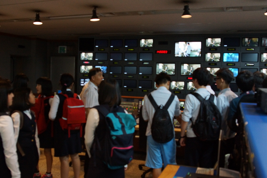 합포중학교 방송국견학_1