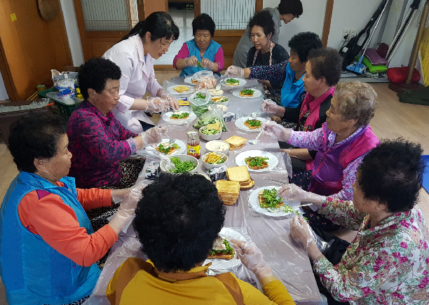 요리교실 운영 - 찾아가는 이동 복지관_1