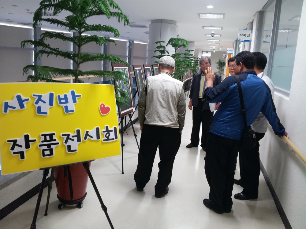 사진반 작품 전시회 개최_4