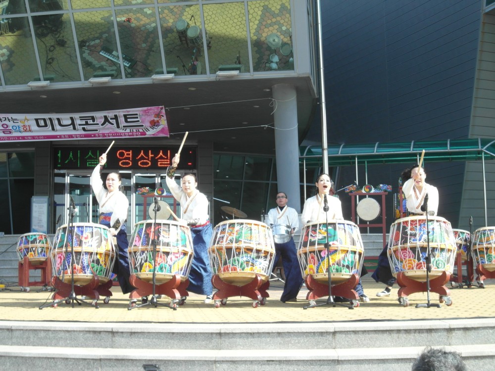 창원시 예술단 찾아가는 음악회 공연_5
