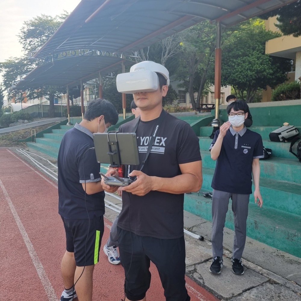 2022년  6월 드론 자격증 반 수업중(마산 공고)_5